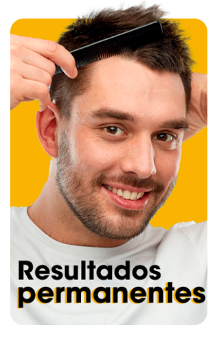 Resultados permanentes Imagem de um homem branco penteando seu cabelo castanho com camiseta branca